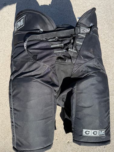 Men's Senior Large CCM Tacks 692 Hockey Pants (Used)