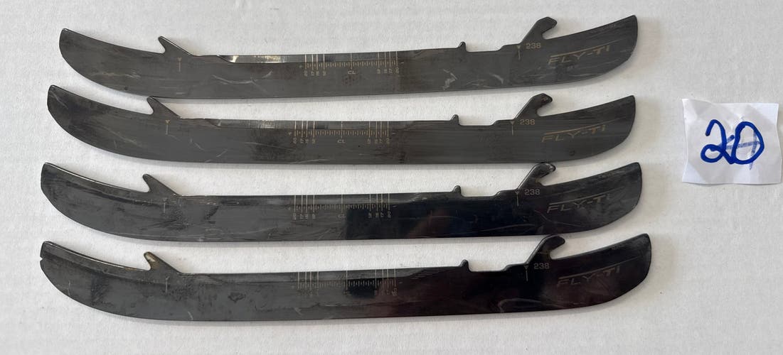 Bauer Fly-Ti - 238 - 2 sets included