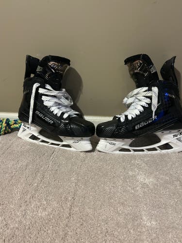 Black 2025 Bauer Supreme Mach Hockey Skates Pro Stock Size 6.5 (Used)