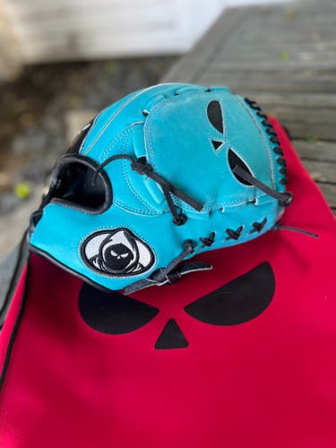 2025 RH Pitcher's Baseball Glove 12" (New)