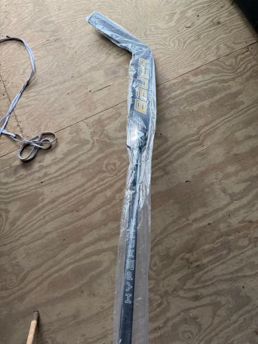 Bauer Vapor Hyperlite 2 skinned 2s lite Regular Goalie Stick 26" Paddle (New)