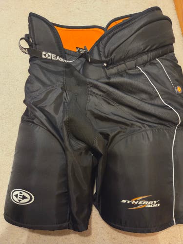 Men's Senior Medium Easton Synergy 300 Hockey Pants (Used)