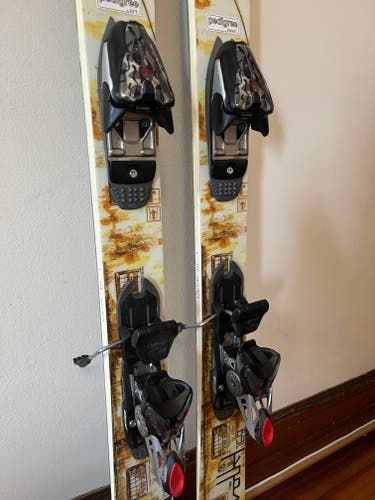 Men's 2012 Park 169 cm Volkl Karma Skis With Bindings Max Din 12 (Used)