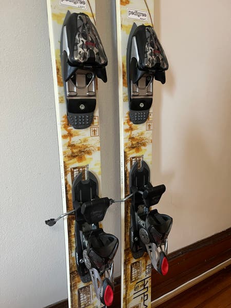 Men's 2012 Park 169 cm Volkl Karma Skis With Bindings Max Din 12