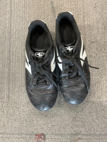 Used Soccer Cleats Black Junior 04 11614-S000234341