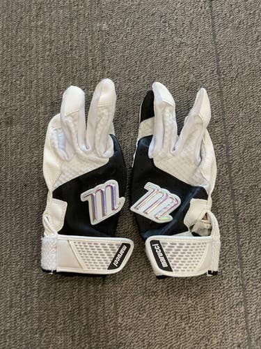 Used Marucci BB/SB Batting Gloves White MD 11614-S000234333