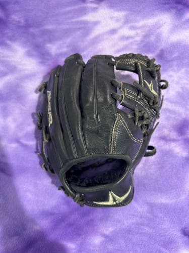Black All Star Pro elite  FGAS-11501 RH Infield Baseball Glove 11.5" (Used)