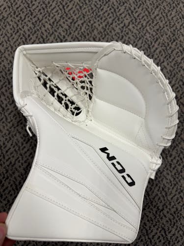 CCM Axis F9 Regular (New) intermediate