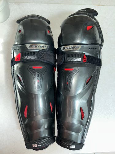 Intermediate Bauer Vapor 3X Pro 14" Shin Pads (New)