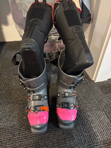 Mondo 22 & 22.5 Unisex Rossignol Hero World Cup ZA Racing Ski Boots Stiff Flex (Used)