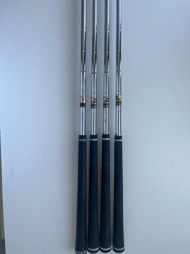 True Temper DG S200 Stiff 36"-34.75" 7-PW Iron Shaft Set Pulls
