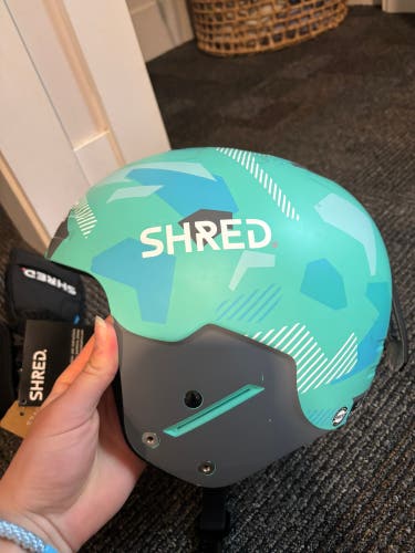 Unisex Small / Medium Shred Basher Ultimate Helmet (Used) FIS Legal