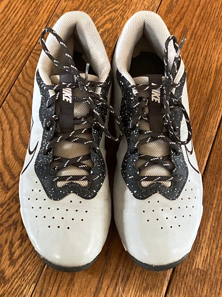 Gray Men's Size M 8.5 (W 9.5) Adult Nike Low Top Molded Cleats (Used)