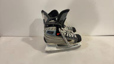 Bauer (Used) Intermediate Junior Size 2 Hockey Skates