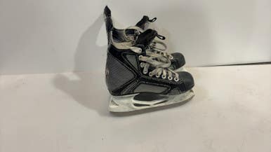 Easton (Used) Intermediate Junior Size 2 Hockey Skates