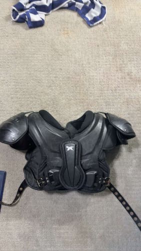 Medium Adult Xenith Velocity 2 Shoulder Pads (Used)
