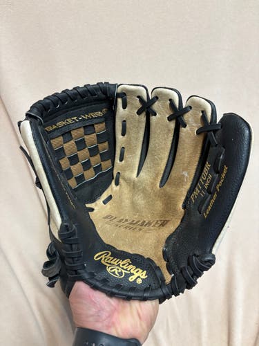 RH Rawlings Playmaker Series Baseball Glove 11" (Used)