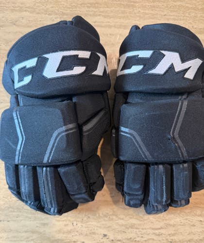 CCM HGQL Pro Stock Hockey Gloves 14” Stars 6421
