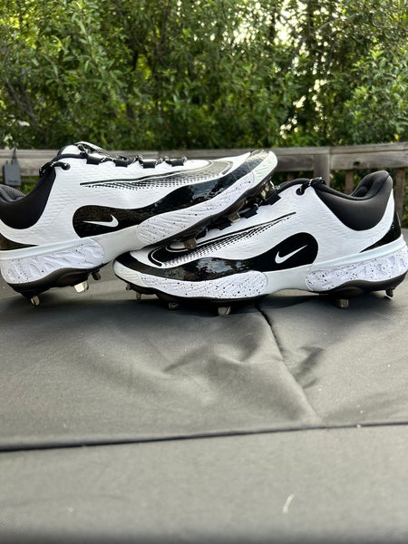 Nike alpha huarache elite 4 Low Top Metal (New) White Men's Size 13.0