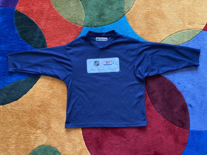 Navy Blue USA Hockey Youth Large Practice Jersey (Used)