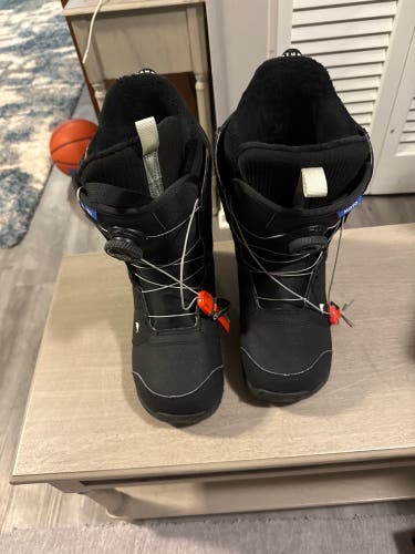 Size M 10.5 (W 11.5) Burton Imprint 1 Snowboard Boots (Used)