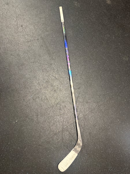 Intermediate CCM Ribcor Trigger 10 Pro Right Handed Hockey Stick P29 65 Flex (New)