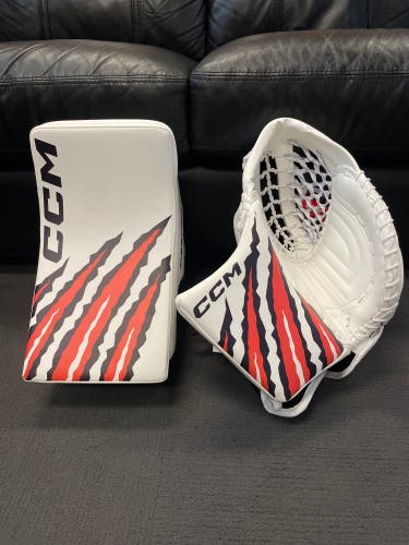 *NEW* CCM EFlex 7 Goalie Gloves (580 break)