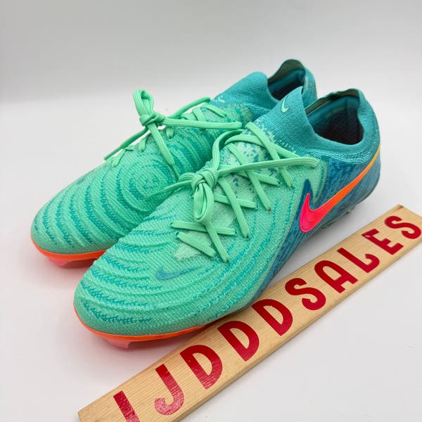 Nike Phantom GX 2 Elite LV8 FG Vortex Pack Soccer Cleats  display picture 1