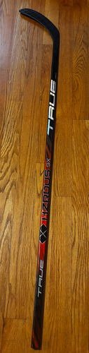 Senior True HZRDUS 9x Right Handed Hockey Stick TC2.5 65 Flex (New)