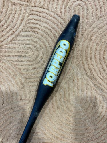 Easton Torpedo Bat | 33", 30 oz (Used)