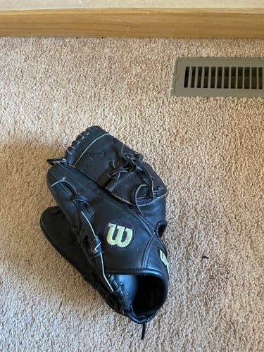 Wilson A2000 LH Baseball Glove 11.75" (Used)