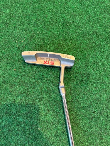 Golf Putter: Men's STX Blade Right Handed Putter (Used)