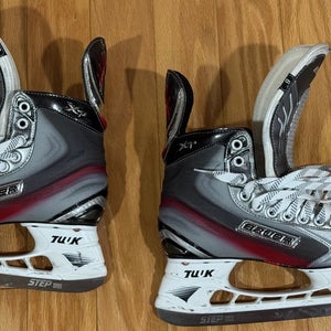 Bauer Vapor X7.0 Hockey Skates Regular Width 6D (Used)