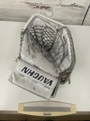 Vaughn Velocity Pro Stock Glove