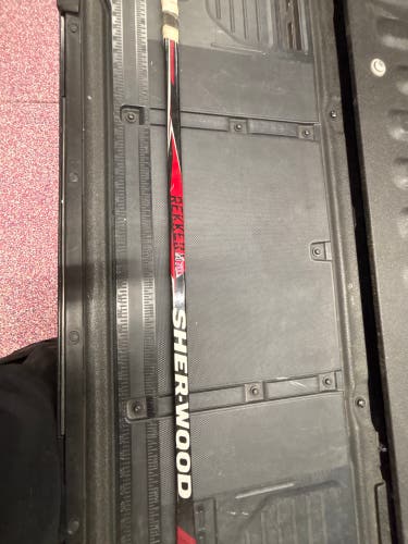 Junior Sher-Wood Rekker M70 Left Hand Hockey Stick PP26 48 Flex (Used)