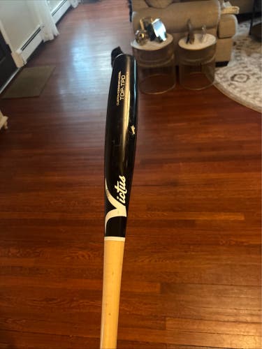 2025 Victus Torpedo Maple Bat (-3) 30 oz 33" (Used)