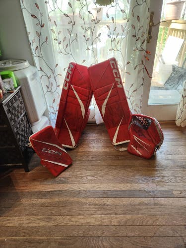 30" CCM EFlex 6 Regular Goalie Full Set (Used)