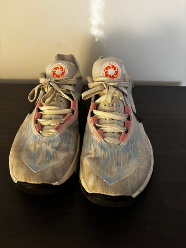 Men's Size M 10.5 (W 11.5) Nike GT Cut Shoes (Used)