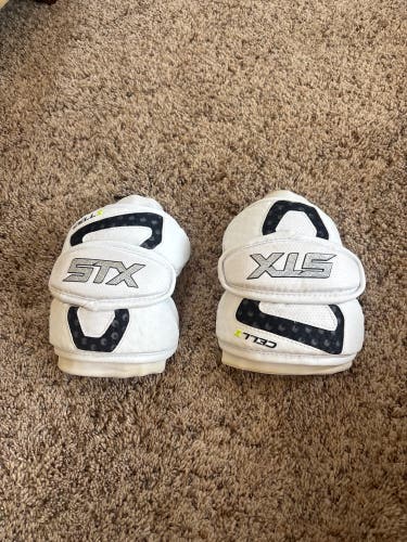 Adult STX Cell V Arm Pads (Used)