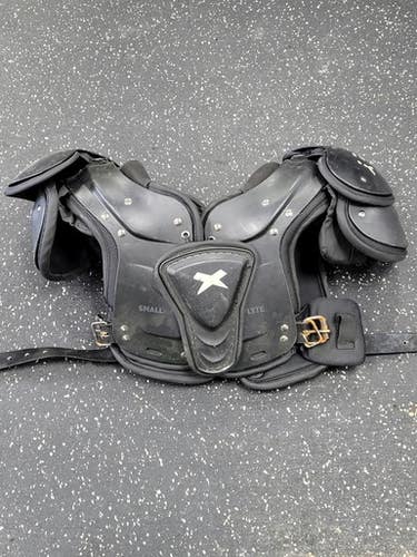 Used Xenith FLYTE FB Shoulder Pads Black SM 11849-S000038793