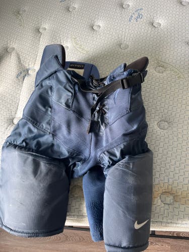 Men's Senior Medium Bauer Nexus Pro Hockey Pants Pro Stock (Used)