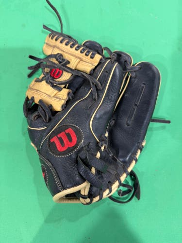 Wilson A700 RH Infield Baseball Glove | 11.5"