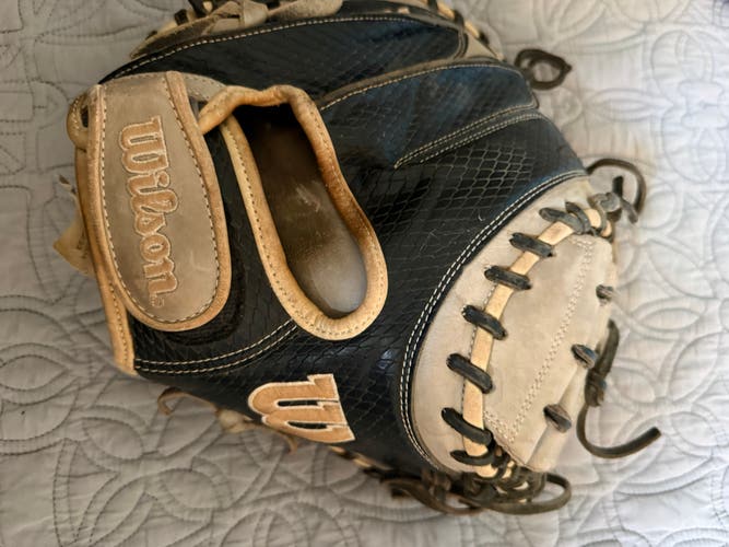33 Inch Wilson A2000 SuperSkin Pedroia Fit PF33 Adult Baseball Catcher Mitt WBW10016233
