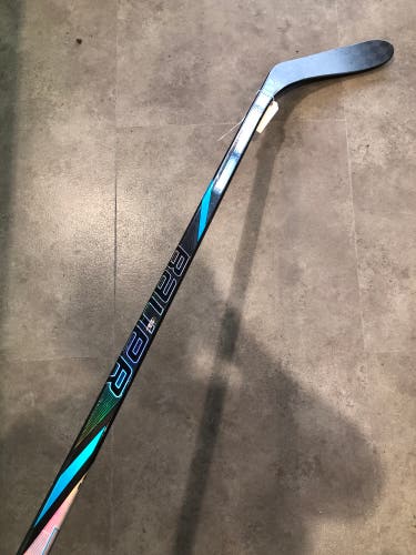 Youth Bauer Nexus Tracer Hockey Stick Right Handed P28 20 Flex (Used)