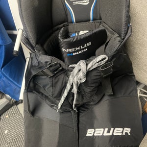 Men's Senior Small Bauer Nexus N9000 Hockey Pants (Used)