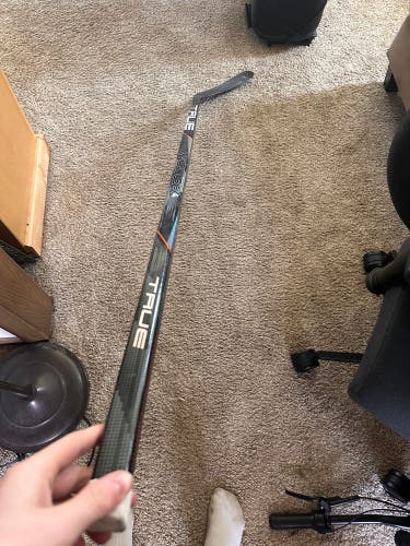 Senior True HZRDUS 9x4 Right Handed Hockey Stick P92 65 Flex (Used)