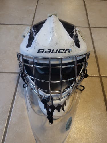 Youth Medium Bauer NME  Goalie Mask (Used)