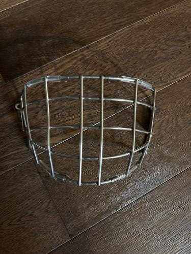 Senior Bauer Pro Standard Cage (Used)