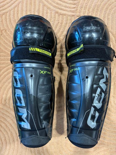 Junior CCM Tacks XF Pro Shin Pads 12" (Used)