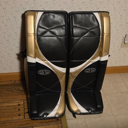34" Smith Goalie Leg Pads (Used)